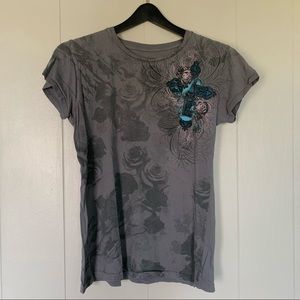 Cross and roses T-shirt